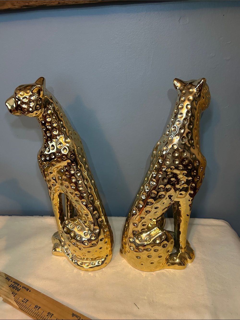 Pair of Gold 13” TALL Painted Resin/ ceramic Leopard Cougar Cheatas Sculptures - Picture 3 of 4